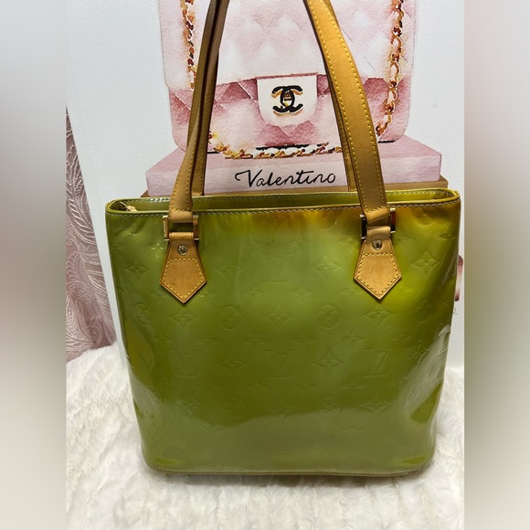 Louis Vuitton Handbags - LOUIS VUITTON-LW0939-Monogram Vernis Houston Lime Green & Baby Blue Leather Bag